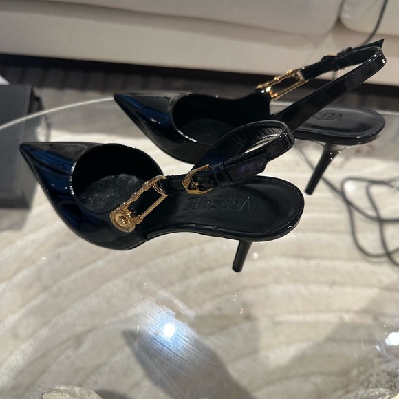 Versace Slingback Pumps Safety Pin Gold Medusa Brand New Original Box and tags - Picture 3 of 5